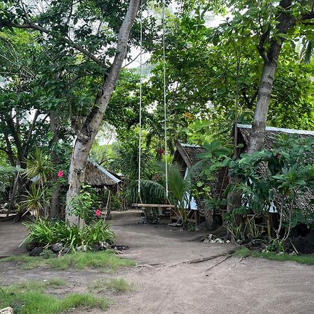 Georgia'S Neverland Hostel Logon Exterior photo